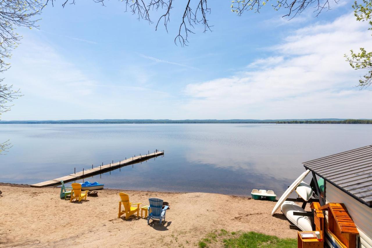 Greystone On Golden Lake Deacon Luaran gambar