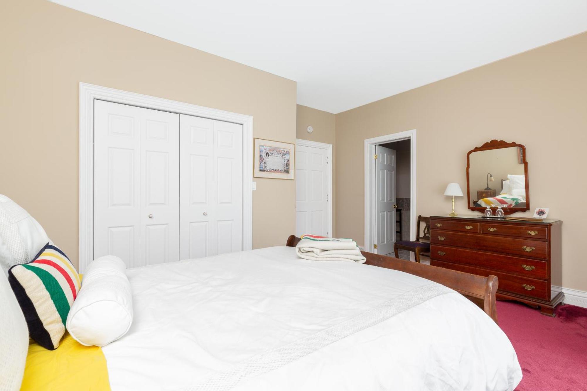 Greystone On Golden Lake Deacon Bilik gambar