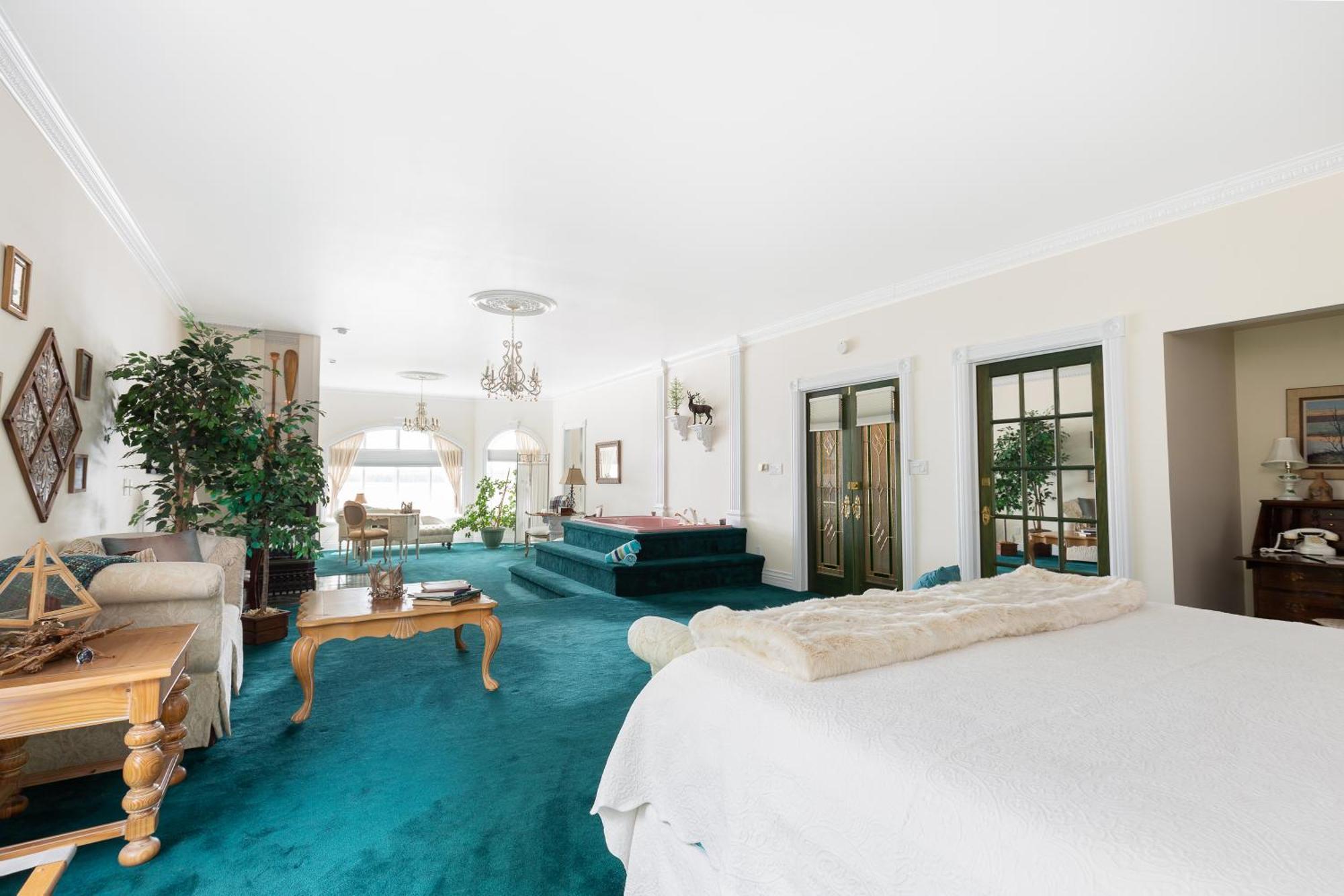Greystone On Golden Lake Deacon Bilik gambar