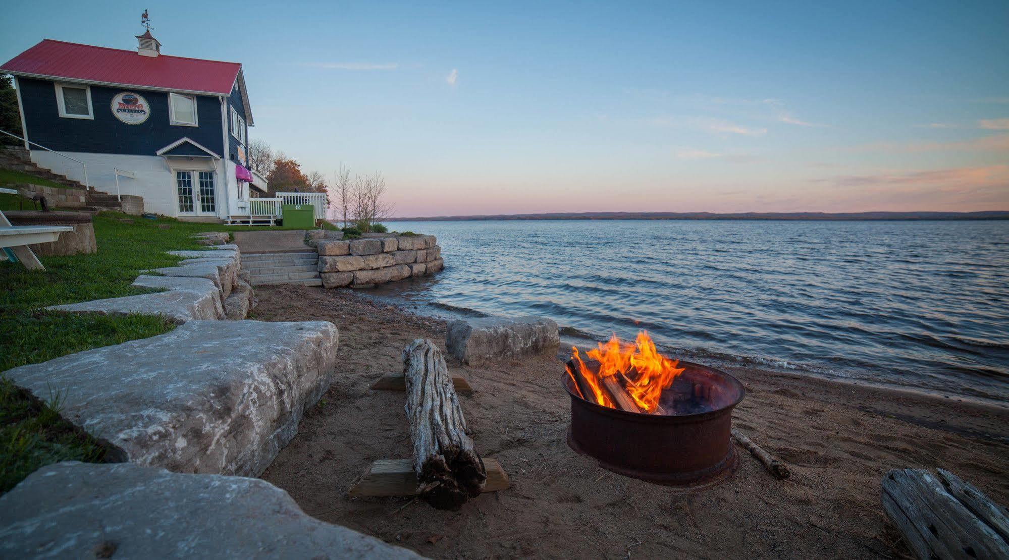 Greystone On Golden Lake Deacon Luaran gambar